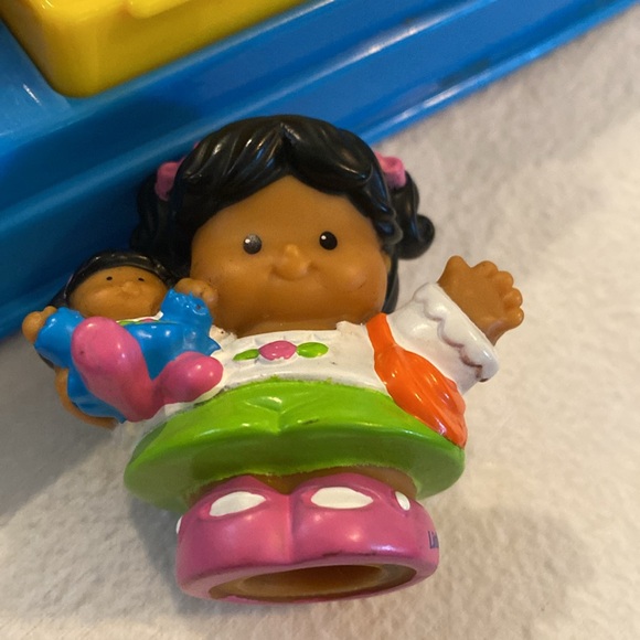 Little People Shop n Learn Market English Spanish numbers shapes colors music - Picture 9 of 16